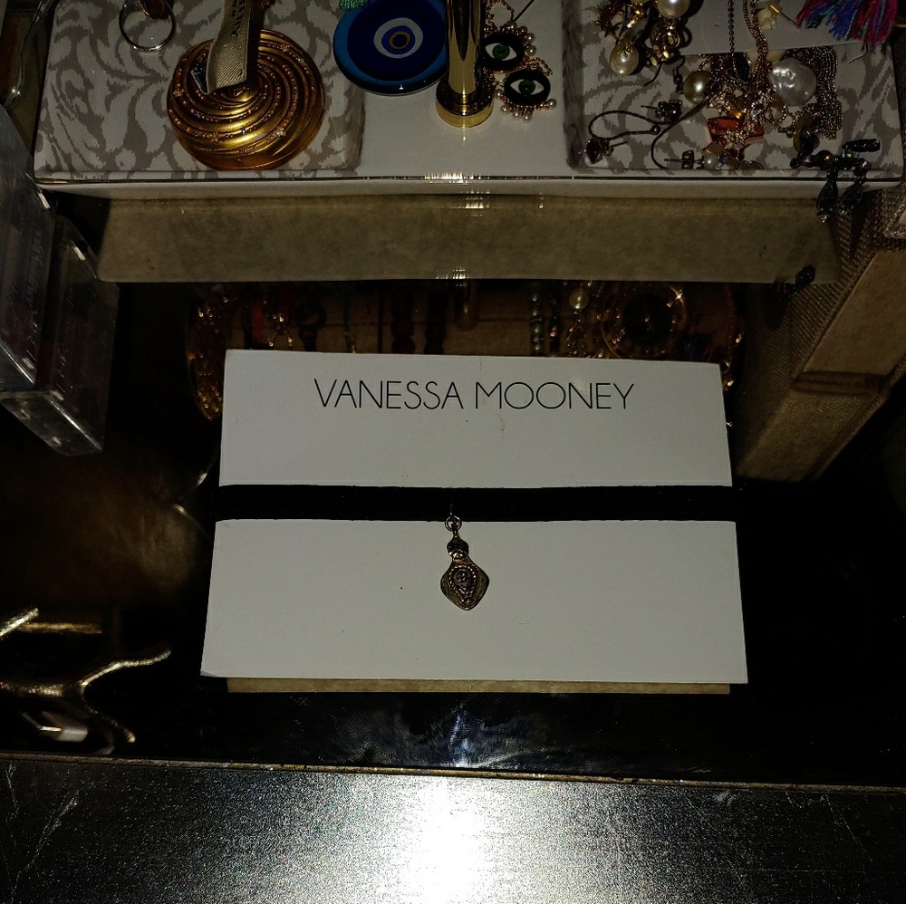 Vanessa Mooney 🌙 Choker - Picture 5 of 5